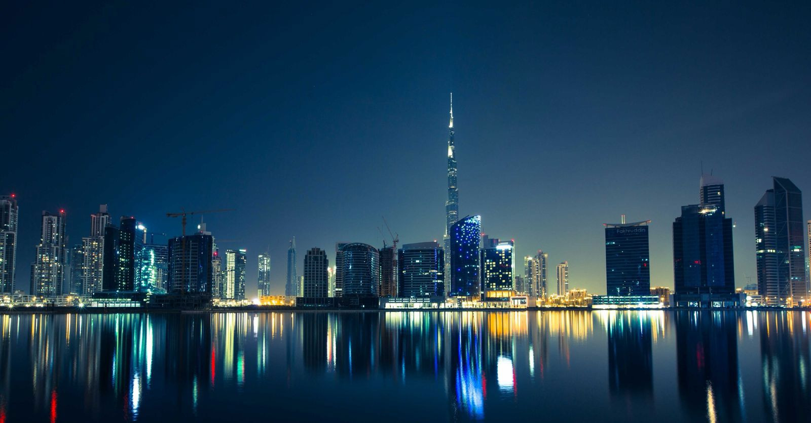 Dubai vs Abu Dhabi: A Strategic Approach to Golden Visa Investment - Dubai real estate blog